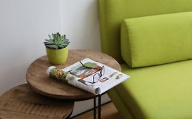 Appartement mit Balkon und Hallenbad